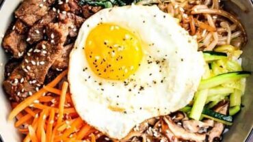 بيبيمباب الأرز المخلوط (Bibimbap)